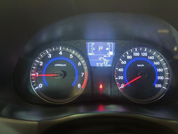 Hyundai Solaris I Рестайлинг с пробегом 2015 года, цена 1 050 000 рублей, 97269 км, седан, Автокод Объявления
