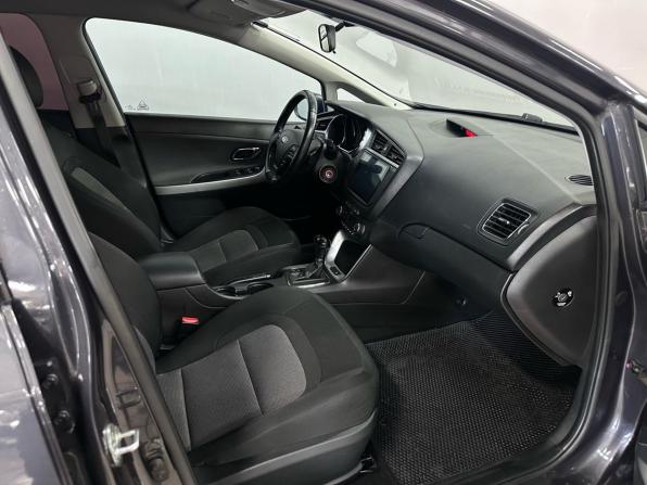 Kia Ceed II Рестайлинг с пробегом 2016 года, цена 1 370 000 рублей, 132548 км, хэтчбек, Автокод Объявления