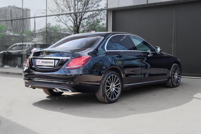Mercedes-Benz C-Класс IV (W205) Рестайлинг с пробегом 2019 года, цена 2 210 000 рублей, 114065 км, седан, Автокод Объявления