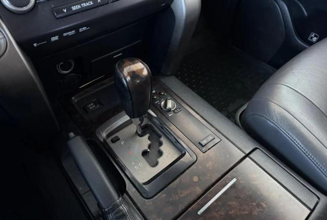 Toyota Land Cruiser 200 Series с пробегом 2009 года, цена 2 500 000 рублей, 196444 км, внедорожник, Автокод Объявления