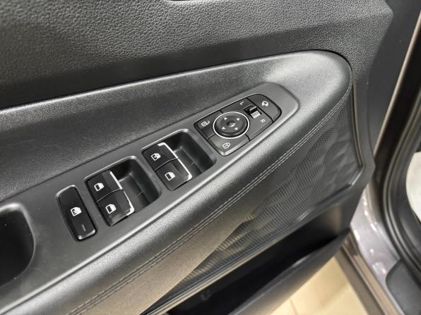 Hyundai Santa Fe IV Рестайлинг с пробегом 2020 года, цена 3 445 000 рублей, 99200 км, внедорожник, Автокод Объявления