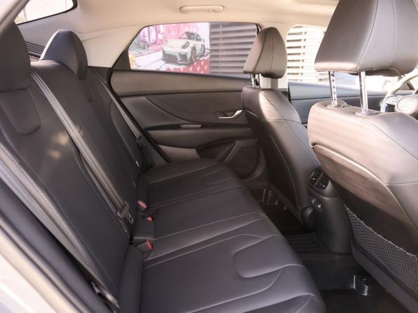 Hyundai Elantra VII (CN7) с пробегом 2022 года, цена 2 200 000 рублей, 41130 км, седан, Автокод Объявления