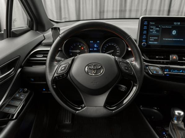 Toyota C-HR I Рестайлинг с пробегом 2022 года, цена 2 940 000 рублей, 73221 км, внедорожник, Автокод Объявления
