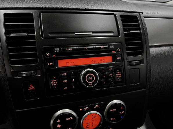 Nissan Tiida I Рестайлинг с пробегом 2012 года, цена 820 000 рублей, 116769 км, хэтчбек, Автокод Объявления