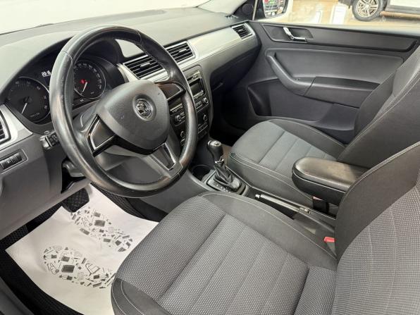 Skoda Rapid I с пробегом 2014 года, цена 1 000 000 рублей, 176021 км, лифтбек, Автокод Объявления