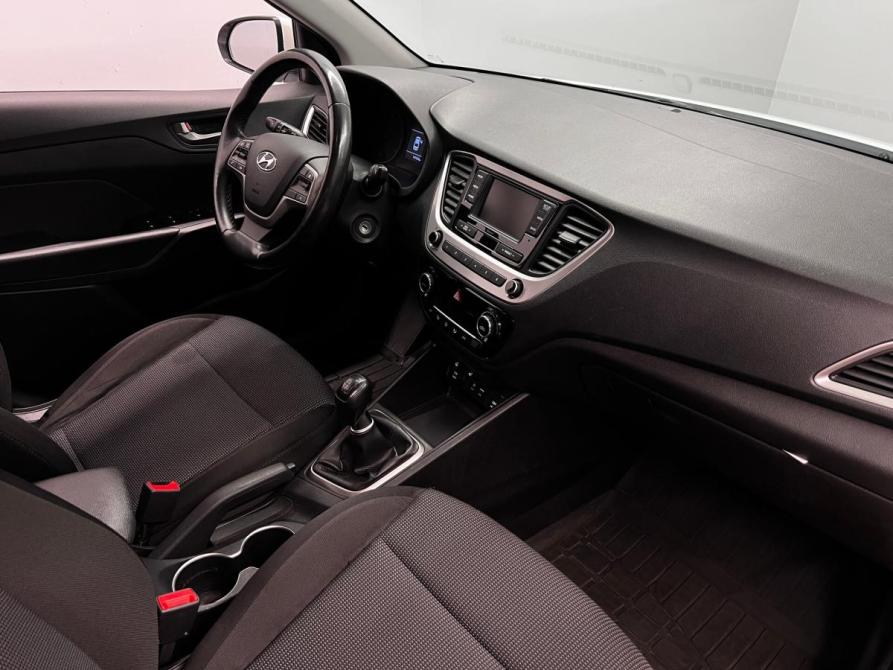 Hyundai Solaris II Санкт-Петербург  - изображение 9