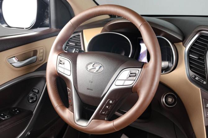 Hyundai Santa Fe III с пробегом 2013 года, цена 1 699 000 рублей, 212946 км, внедорожник, Автокод Объявления