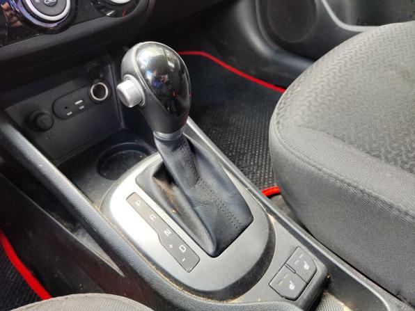 Kia Rio III Рестайлинг с пробегом 2017 года, цена 1 075 000 рублей, 139539 км, седан, Автокод Объявления