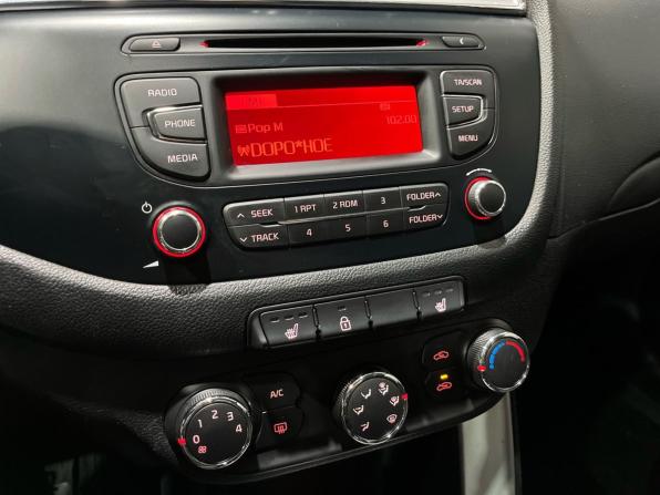 Kia Ceed II Рестайлинг с пробегом 2016 года, цена 1 350 000 рублей, 117417 км, хэтчбек, Автокод Объявления