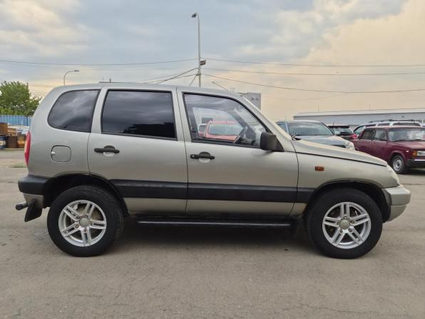 Chevrolet Niva I с пробегом 2007 года, цена 377 000 рублей, 23767 км, внедорожник, Автокод Объявления