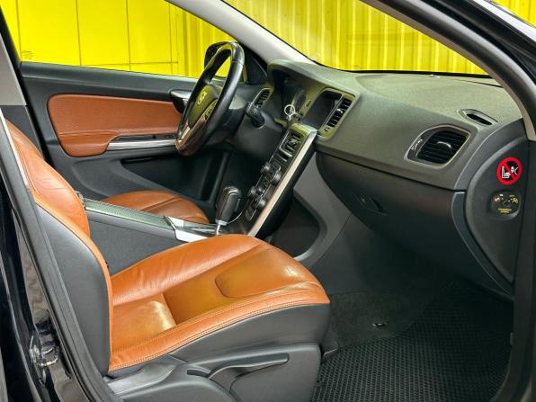 Volvo S60 II с пробегом 2012 года, цена 1 049 000 рублей, 172909 км, седан, Автокод Объявления