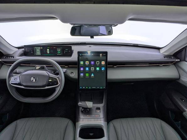 Changan Lamore с пробегом 2023 года, цена 1 775 000 рублей, 61939 км, седан, Автокод Объявления