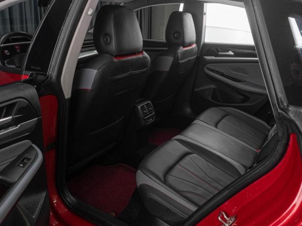 Volkswagen Lamando II с пробегом 2022 года, цена 2 409 000 рублей, 28147 км, лифтбек, Автокод Объявления