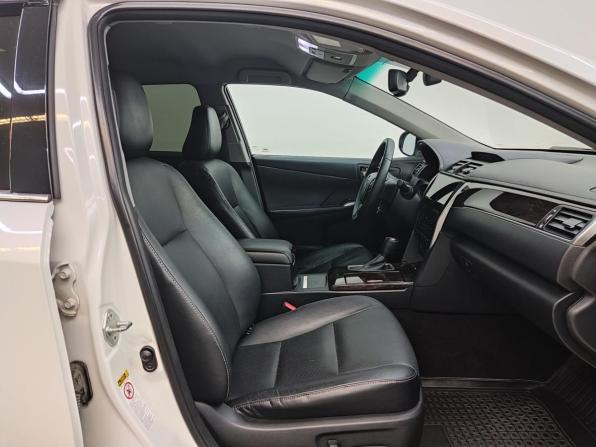 Toyota Camry VII (XV50) Рестайлинг с пробегом 2017 года, цена 1 870 000 рублей, 277459 км, седан, Автокод Объявления