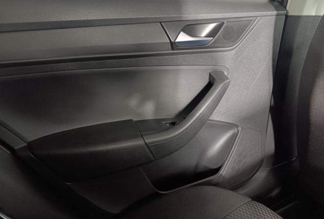 Volkswagen Polo VI с пробегом 2021 года, цена 1 355 000 рублей, 72040 км, лифтбек, Автокод Объявления