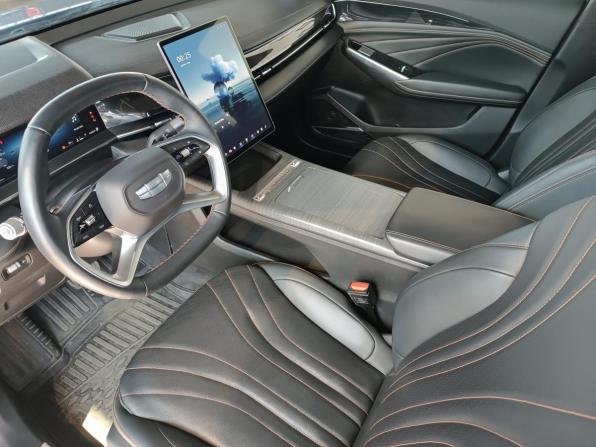 Geely Preface I с пробегом 2024 года, цена 2 490 000 рублей, 20518 км, седан, Автокод Объявления