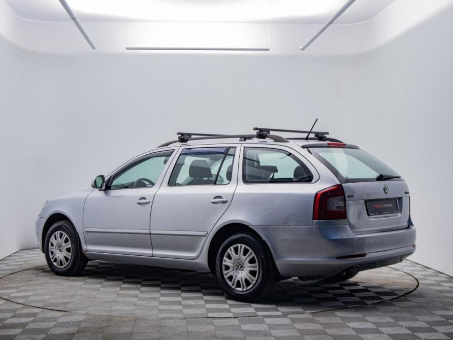 Skoda Octavia II (A5) Рестайлинг Москва  - изображение 7