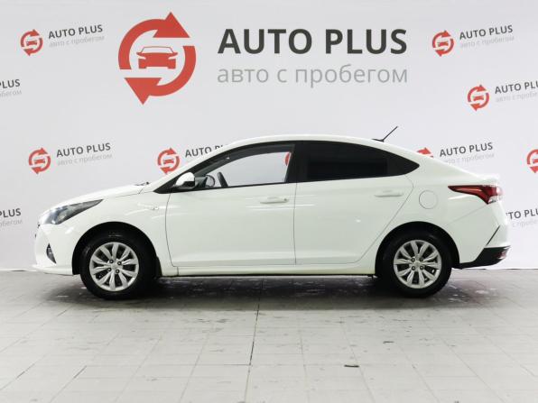 Hyundai Solaris II с пробегом 2020 года, цена 1 439 000 рублей, 62850 км, седан, Автокод Объявления