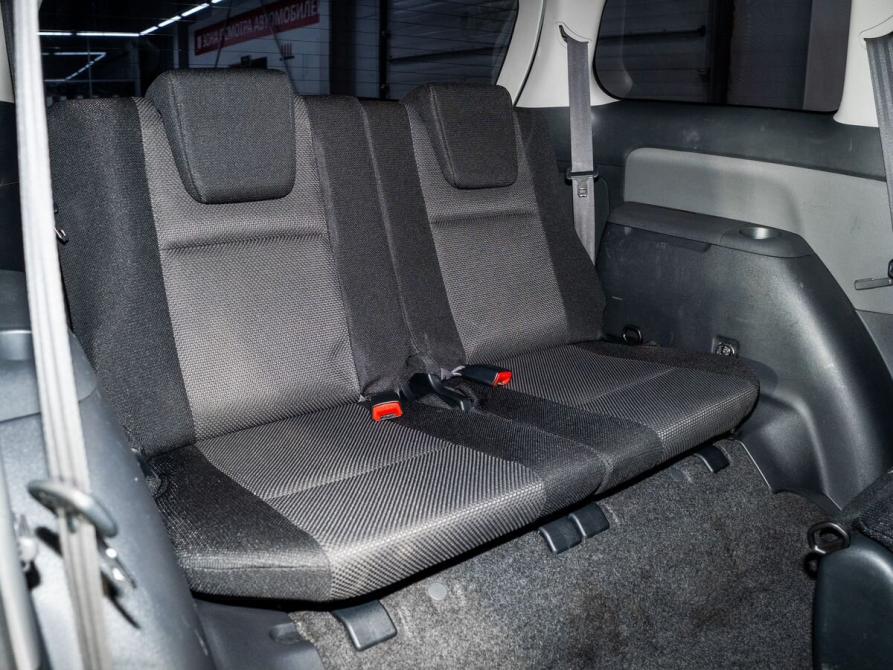 Toyota Wish I Чита  - изображение 5