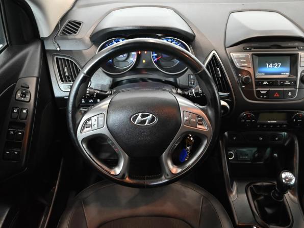 Hyundai ix35 I Рестайлинг с пробегом 2014 года, цена 1 600 000 рублей, 104627 км, внедорожник, Автокод Объявления