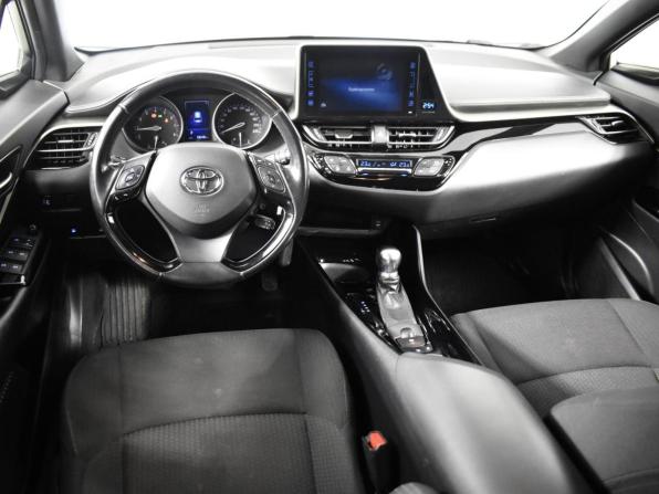 Toyota C-HR I с пробегом 2018 года, цена 1 935 900 рублей, 136148 км, внедорожник, Автокод Объявления