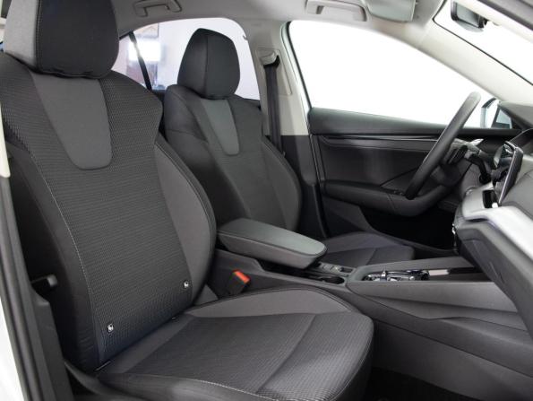 Skoda Octavia IV (A8) с пробегом 2021 года, цена 2 360 000 рублей, 49122 км, лифтбек, Автокод Объявления