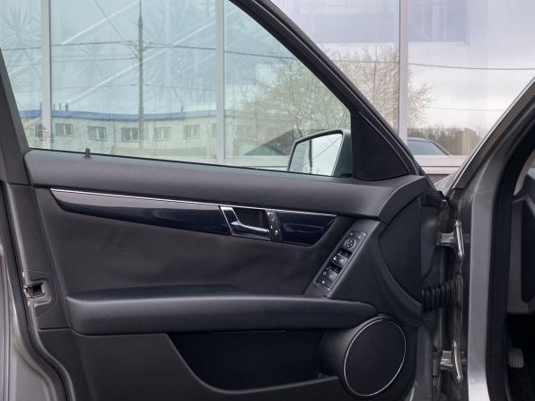 Mercedes-Benz C-Класс III (W204) с пробегом 2009 года, цена 749 000 рублей, 312981 км, седан, Автокод Объявления
