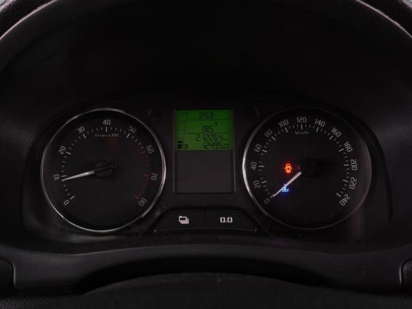 Skoda Fabia II Рестайлинг с пробегом 2012 года, цена 769 000 рублей, 212264 км, хэтчбек, Автокод Объявления