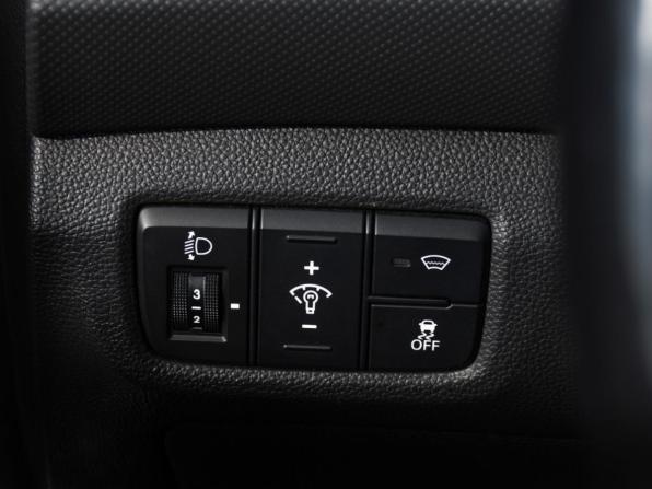 Hyundai Creta I с пробегом 2019 года, цена 1 648 000 рублей, 161219 км, внедорожник, Автокод Объявления