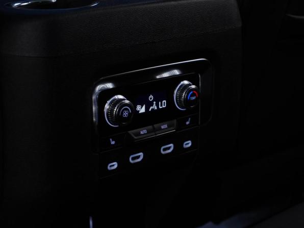 GMC Yukon V с пробегом 2023 года, цена 8 850 000 рублей, 70747 км, внедорожник, Автокод Объявления