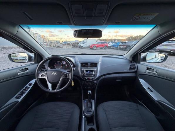 Hyundai Solaris I Рестайлинг с пробегом 2015 года, цена 885 000 рублей, 230000 км, хэтчбек, Автокод Объявления
