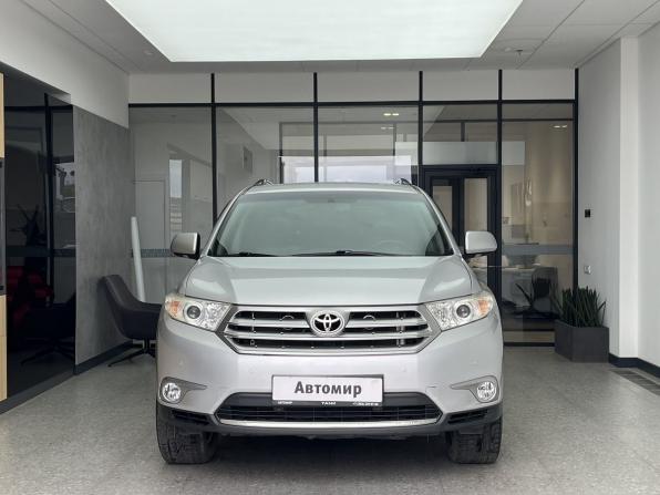 Toyota Highlander II (XU40) Рестайлинг с пробегом 2012 года, цена 2 070 000 рублей, 217000 км, внедорожник, Автокод Объявления