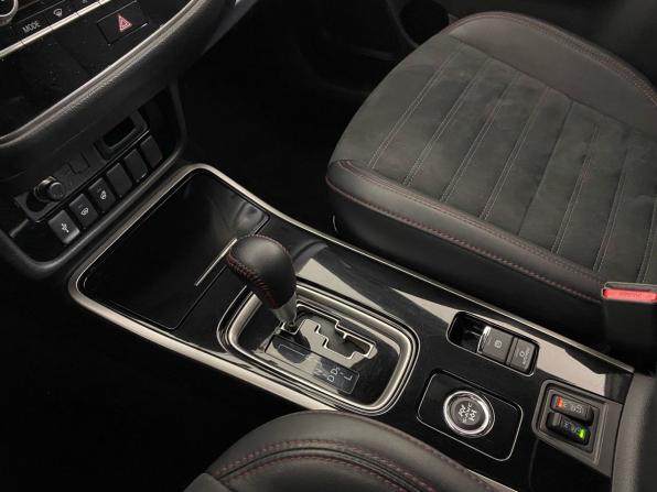 Mitsubishi Outlander III Рестайлинг 3 с пробегом 2021 года, цена 2 357 000 рублей, 128276 км, внедорожник, Автокод Объявления