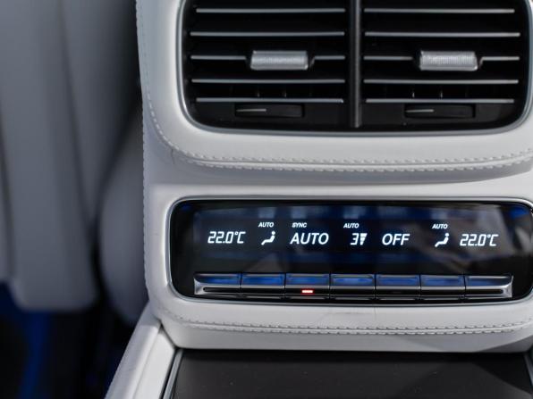 Новый Mercedes-Benz Maybach GLS I Рестайлинг 2025 года, цена 28 890 000 рублей, внедорожник, Автокод Объявления