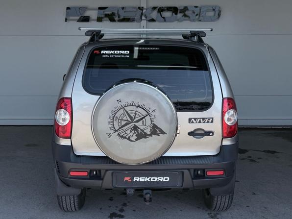 Chevrolet Niva I Рестайлинг с пробегом 2013 года, цена 599 000 рублей, 120000 км, внедорожник, Автокод Объявления