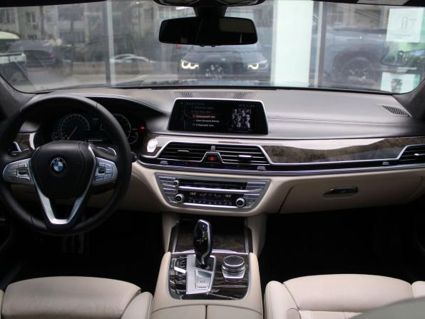 BMW 7 серии VI (G11/G12) с пробегом 2015 года, цена 2 577 000 рублей, 222682 км, седан, Автокод Объявления