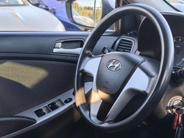 Hyundai Solaris I с пробегом 2011 года, цена 549 000 рублей, 224000 км, седан, Автокод Объявления