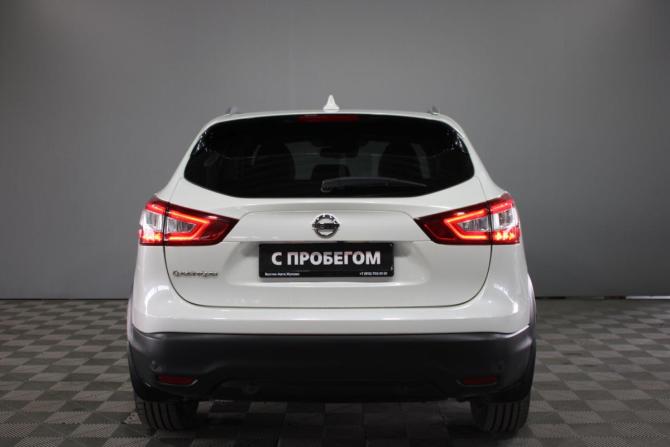Nissan Qashqai II с пробегом 2018 года, цена 1 999 000 рублей, 97167 км, внедорожник, Автокод Объявления