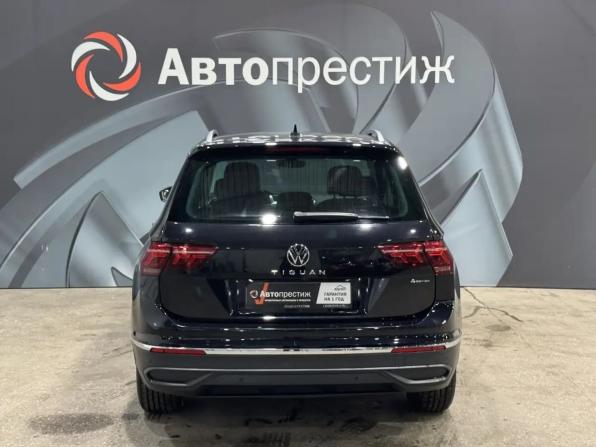 Volkswagen Tiguan II Рестайлинг с пробегом 2021 года, цена 3 090 000 рублей, 88823 км, внедорожник, Автокод Объявления