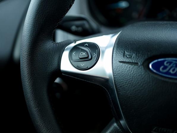 Ford Focus III с пробегом 2012 года, цена 599 000 рублей, 156590 км, седан, Автокод Объявления