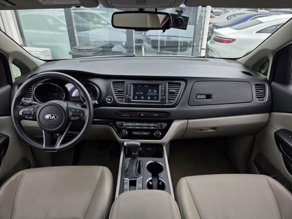 Kia Carnival III с пробегом 2019 года, цена 2 350 000 рублей, 127594 км, минивэн, Автокод Объявления