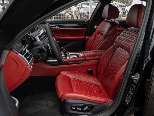 BMW 7 серии VI (G11/G12) с пробегом 2017 года, цена 3 650 000 рублей, 276672 км, седан, Автокод Объявления