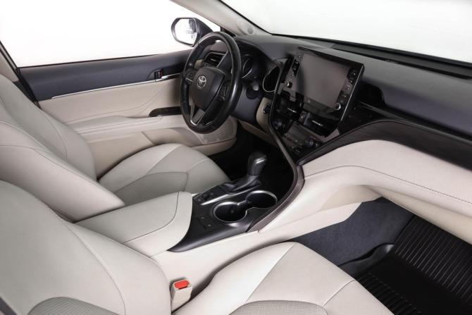 Toyota Camry VIII (XV70) Рестайлинг с пробегом 2021 года, цена 3 549 000 рублей, 185700 км, седан, Автокод Объявления