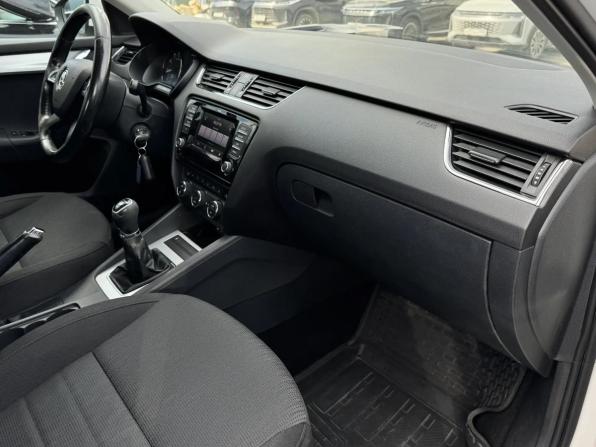 Skoda Octavia III (A7) с пробегом 2013 года, цена 799 000 рублей, 242184 км, лифтбек, Автокод Объявления