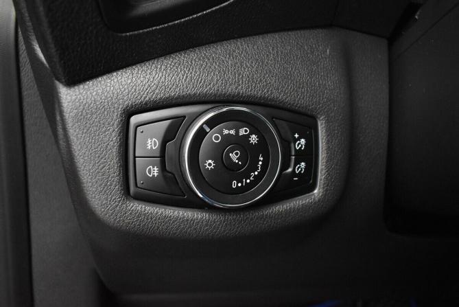 Ford Tourneo Connect II с пробегом 2016 года, цена 1 650 000 рублей, 182077 км, минивэн, Автокод Объявления