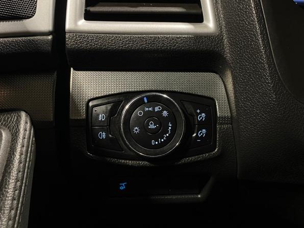 Ford Explorer V с пробегом 2015 года, цена 2 300 000 рублей, 144677 км, внедорожник, Автокод Объявления