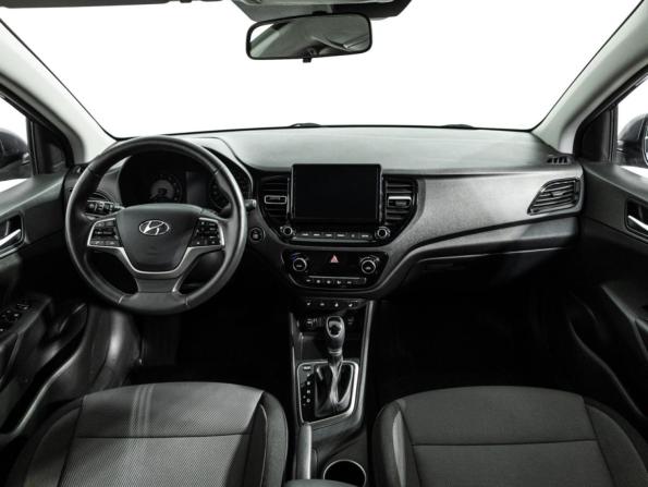 Hyundai Solaris II Рестайлинг с пробегом 2021 года, цена 1 598 960 рублей, 93038 км, седан, Автокод Объявления