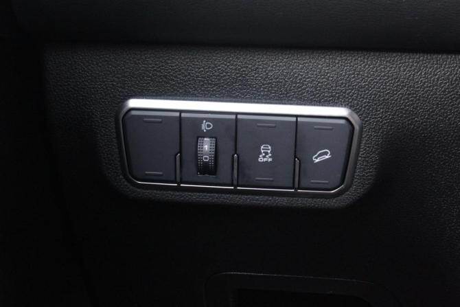 Haval M6 II с пробегом 2023 года, цена 1 820 000 рублей, 55685 км, внедорожник, Автокод Объявления