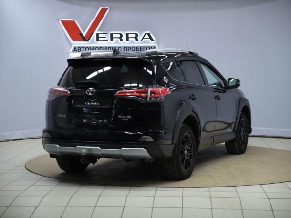 Toyota RAV4 IV (XA40) Рестайлинг с пробегом 2018 года, цена 2 390 000 рублей, 232582 км, внедорожник, Автокод Объявления