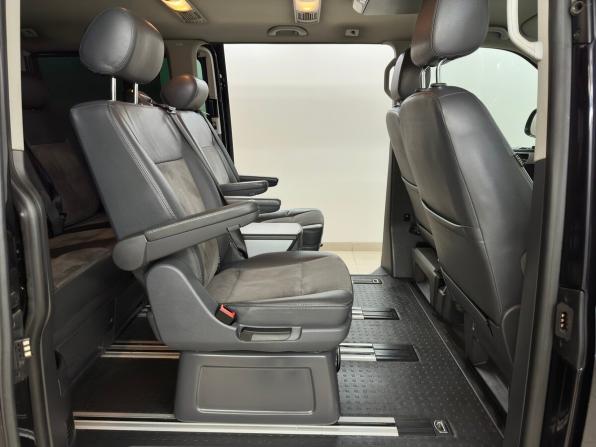 Volkswagen Multivan T5 Рестайлинг с пробегом 2014 года, цена 2 690 000 рублей, 189979 км, минивэн, Автокод Объявления